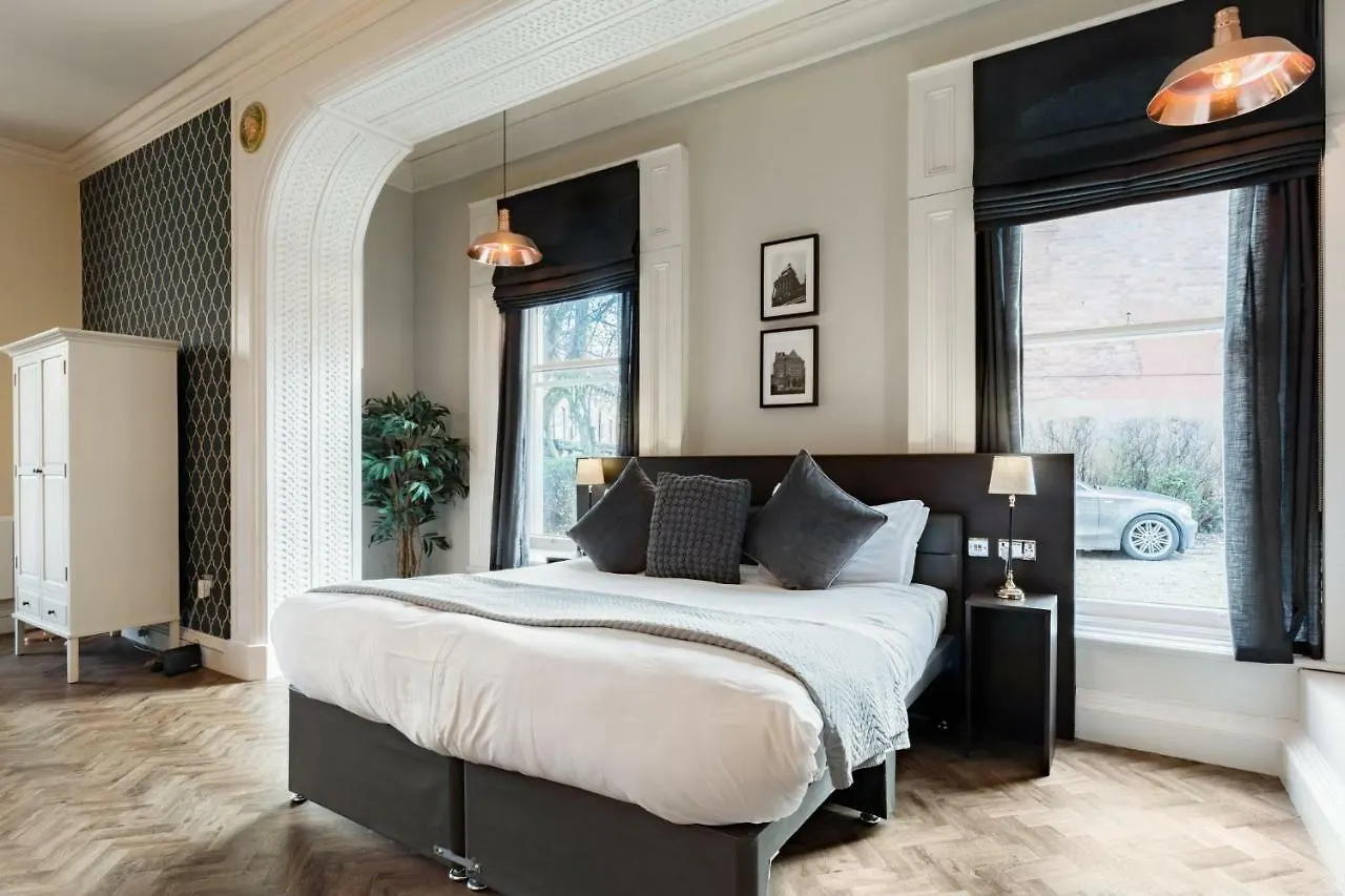 The Heaton At Claremont Serviced Apartments Leeds